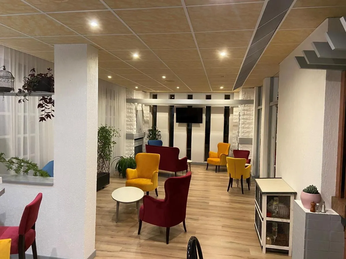 Auberge De L'Orisse - Mobilhome Varennes-sur-Allier 0*,  France